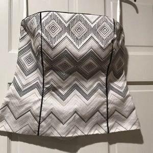 White House Black Market sleeveless top